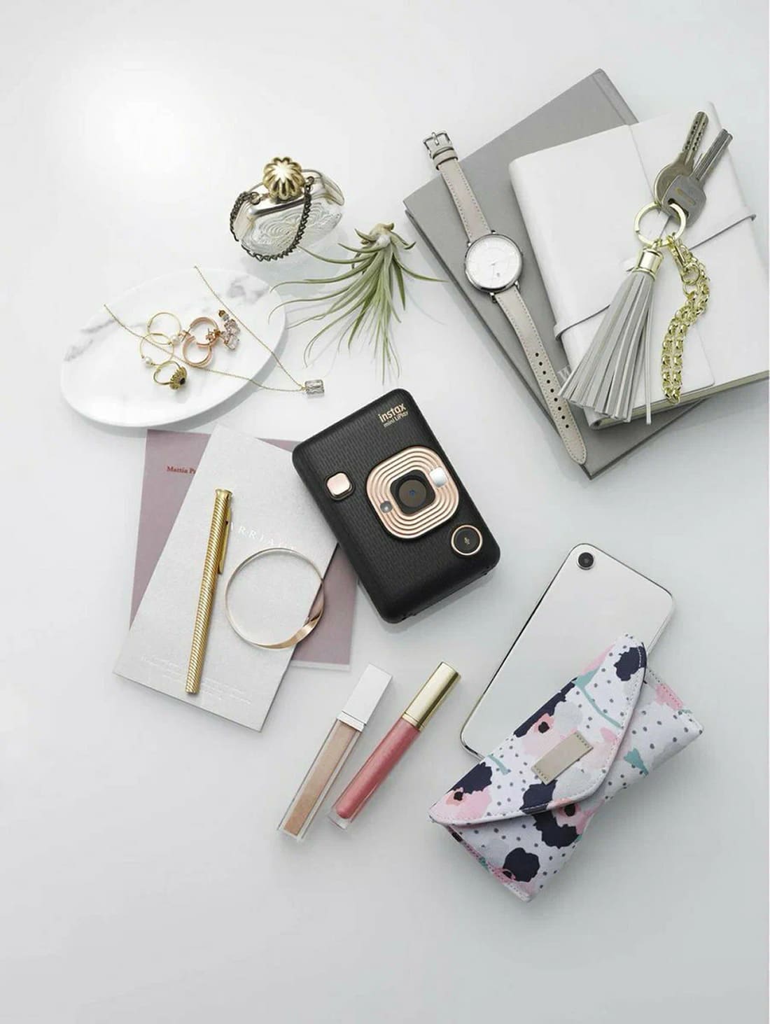 Фотоаппарат моментальной печати Fujifilm Instax Mini LiPlay Elegant Blaсk, черный